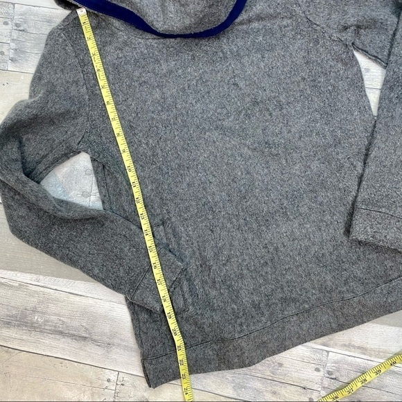 Vineyard Vines Cowl neck gray sweater size XS - Picture 11 of 14